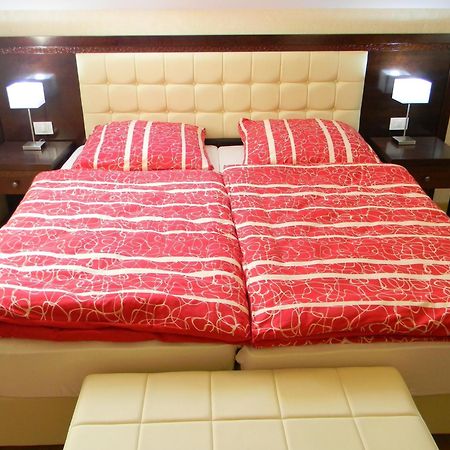 Vila Silva Marija Apartments Pisece Экстерьер фото